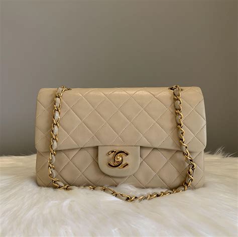 chanel classic flap small beige